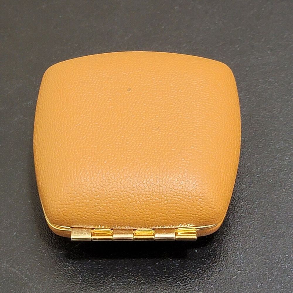 Vintage Linden Tan Clam Shell Leather Case Wind Up Travel Alarm Clock MCM Japan - Picture 11 of 12